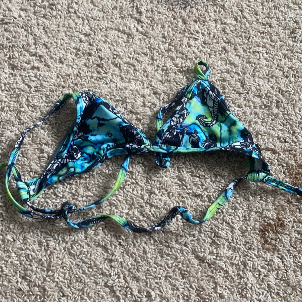 JOLYN TRIANGLE TOP RARE